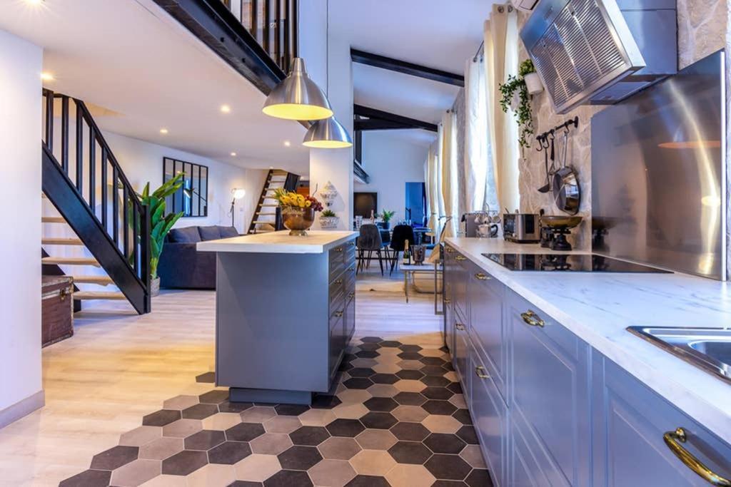 Penthouse Loft 5Min Palais Des Festivals And Beach Terrace View On Castle 戛纳 外观 照片